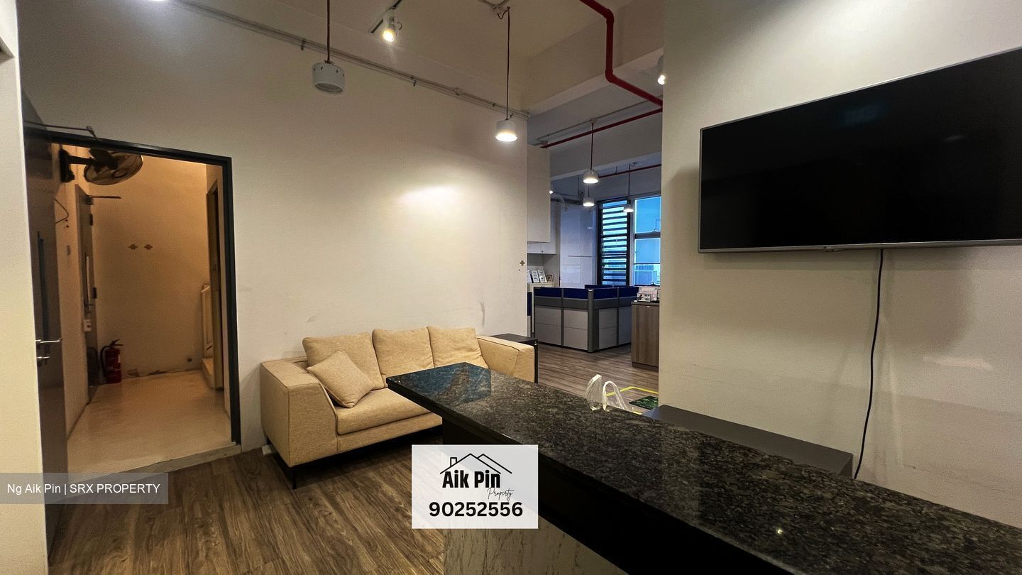 A'posh Bizhub (D27), Factory #493471991